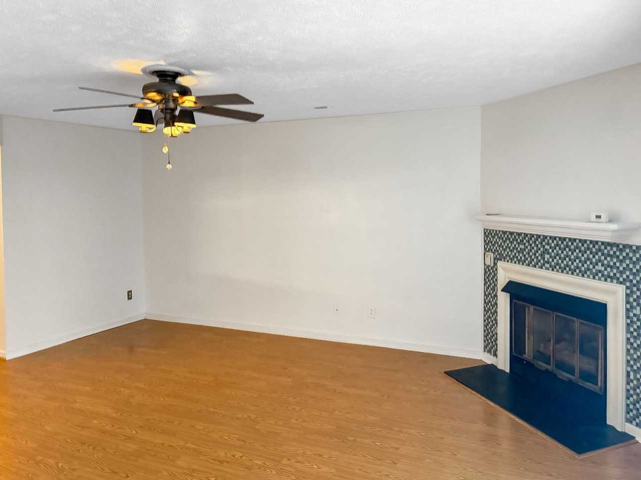 7802 Fitzgerald Ct - Photo 3 of 15