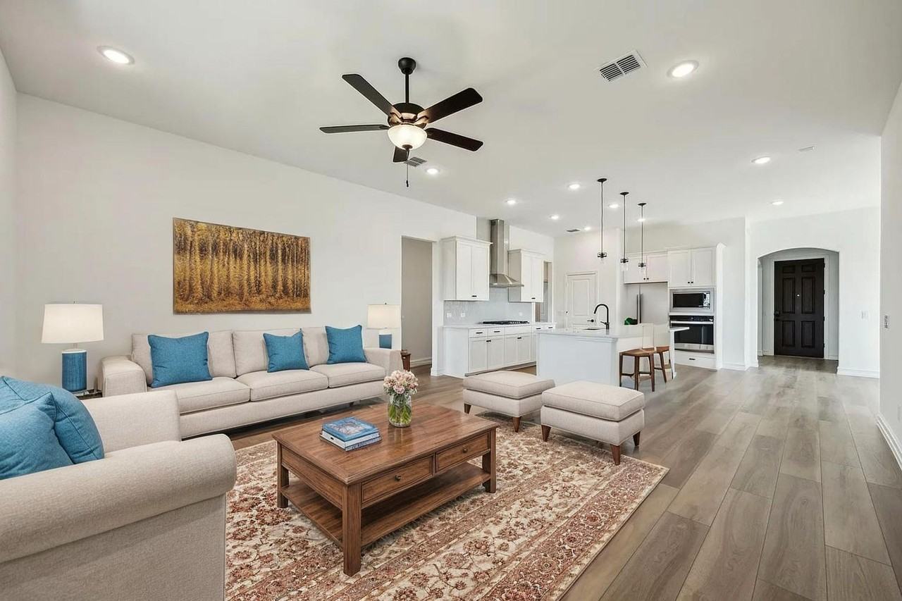 713 Carriage Hill Rd - Photo 3 of 19