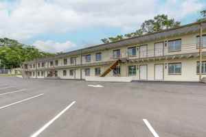 featured image of 1515 Levy Ave