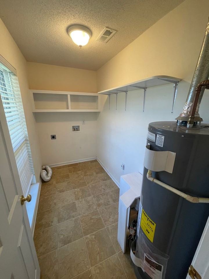 716 Elliott Dr Nw - Photo 5 of 37