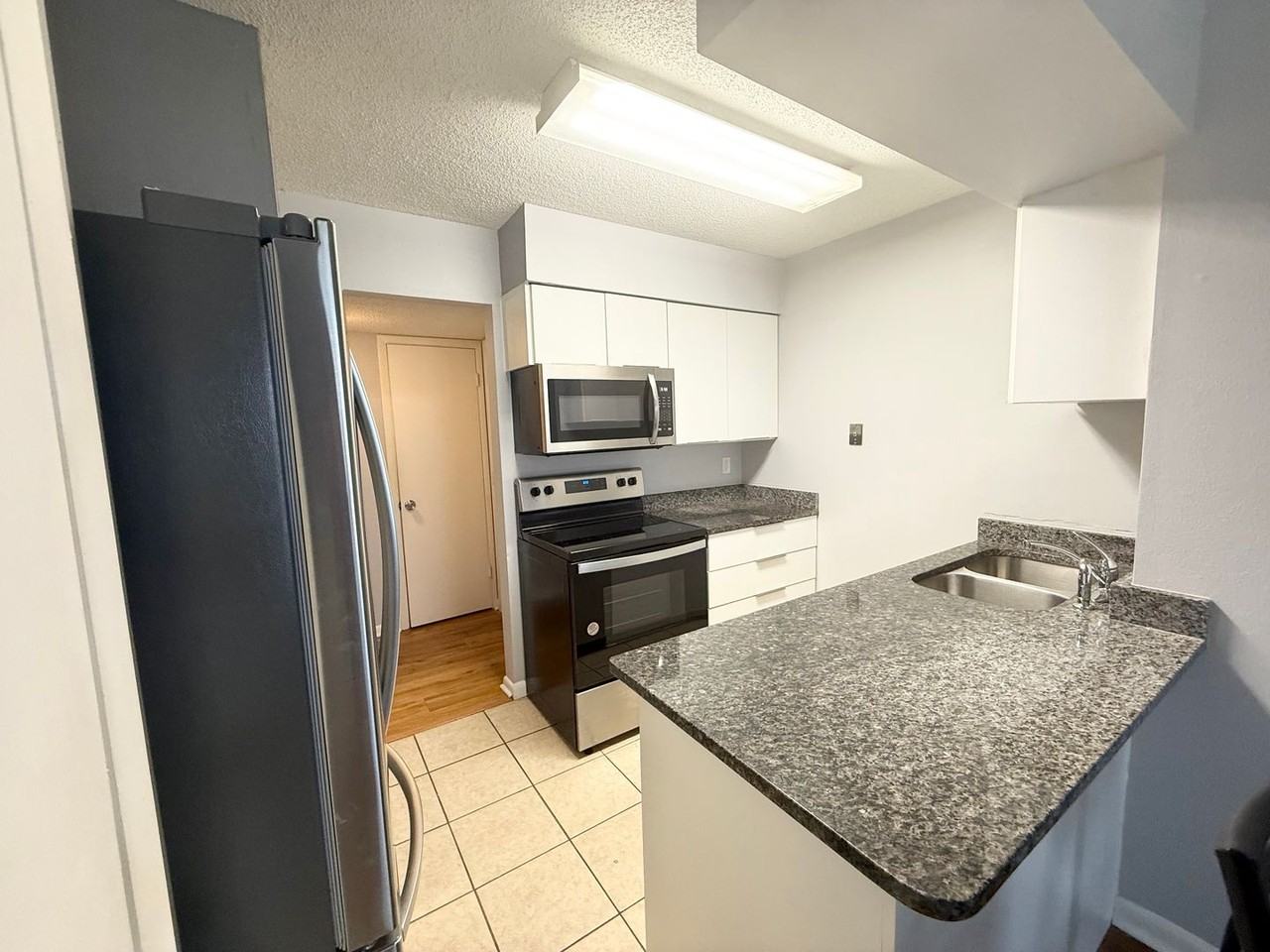 200 Saint Andrews Blvd - Photo 6 of 18