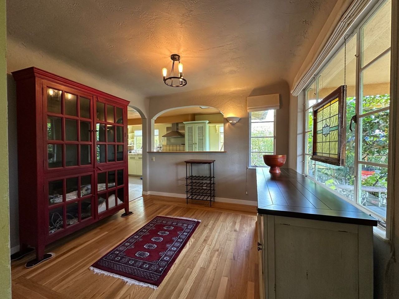 204 Cayuga St - Photo 2 of 12