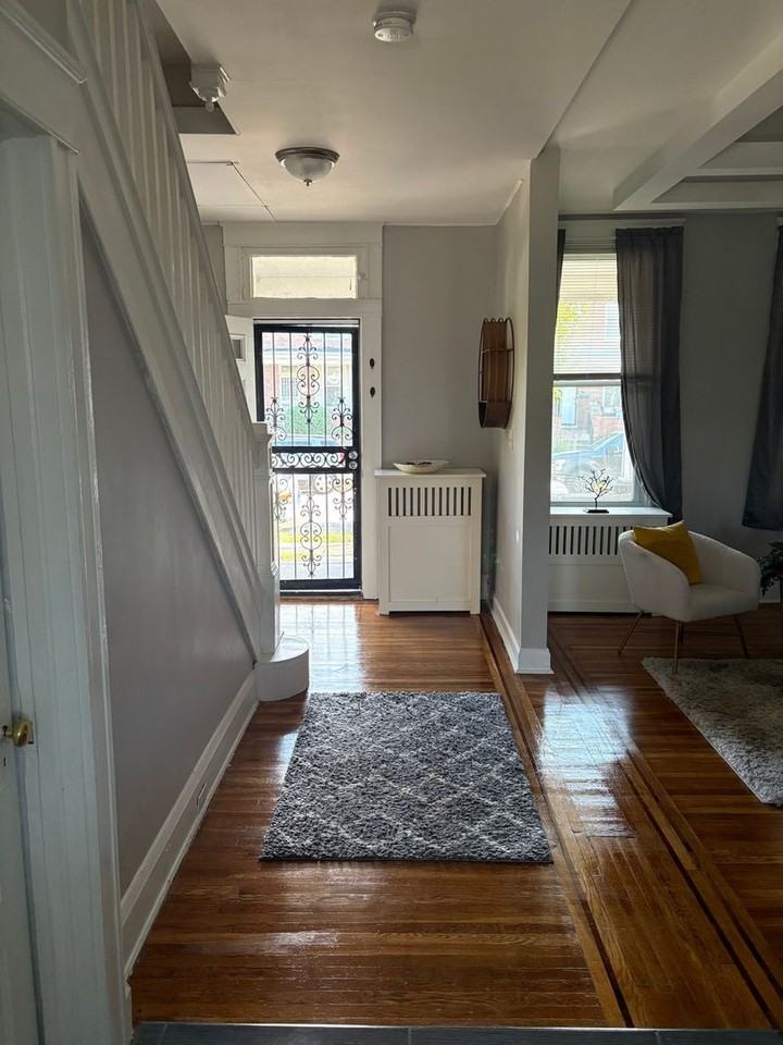 1710 1710 Th St - Photo 5 of 27