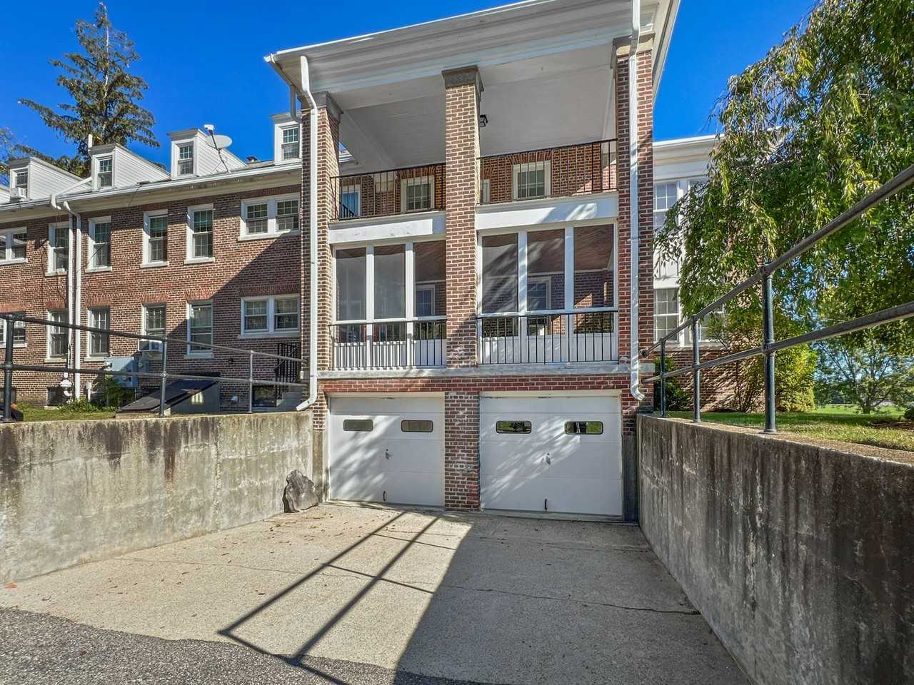 27 Elm Rd - Photo 3 of 24