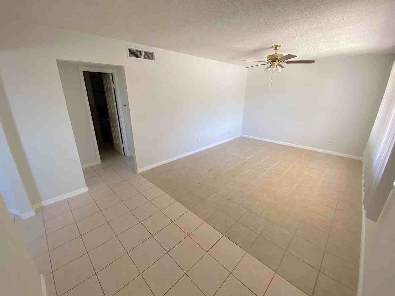 9430 Zorrillo Ln - Photo 4 of 23