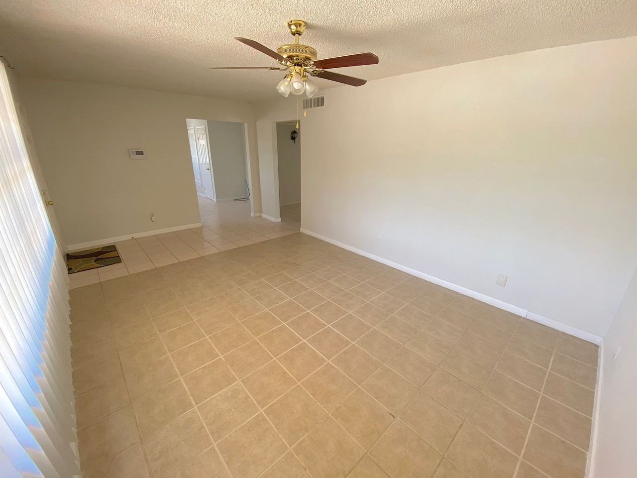 9430 Zorrillo Ln - Photo 6 of 23