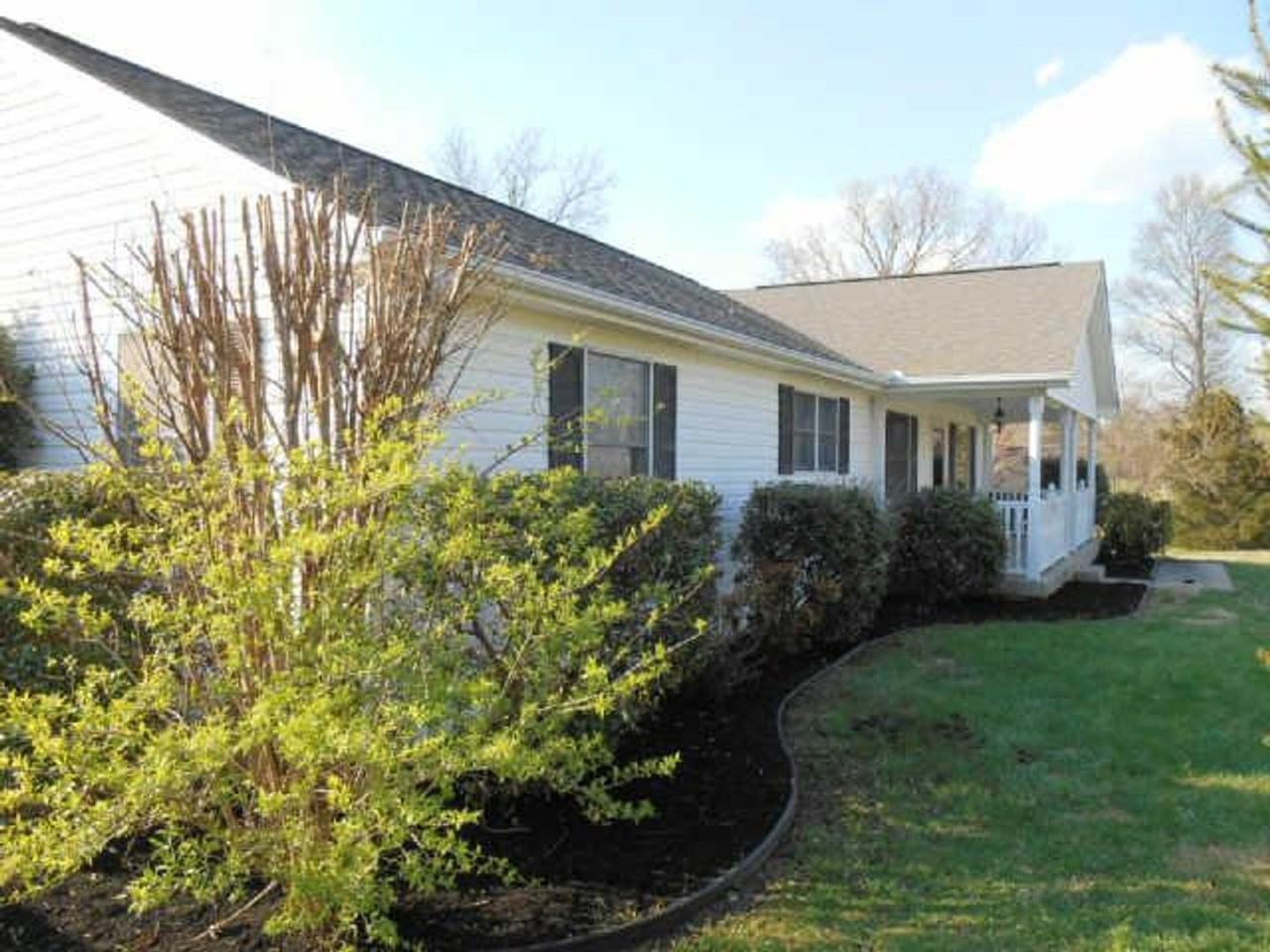 3101 Curd Rd - Photo 3 of 14