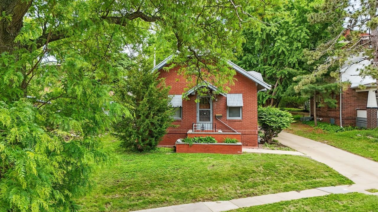 28 Valley Ave - Photo 2 of 14
