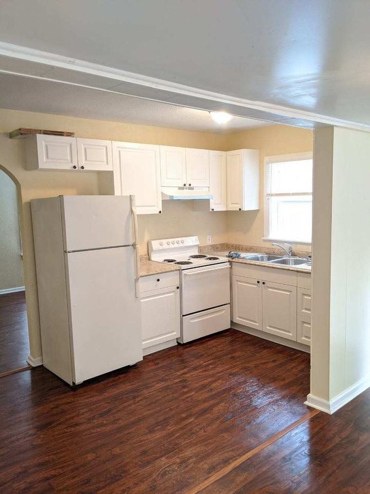 4601 12th Ave S - Photo 3 of 12