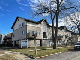 featured image of 208 N Harvey St