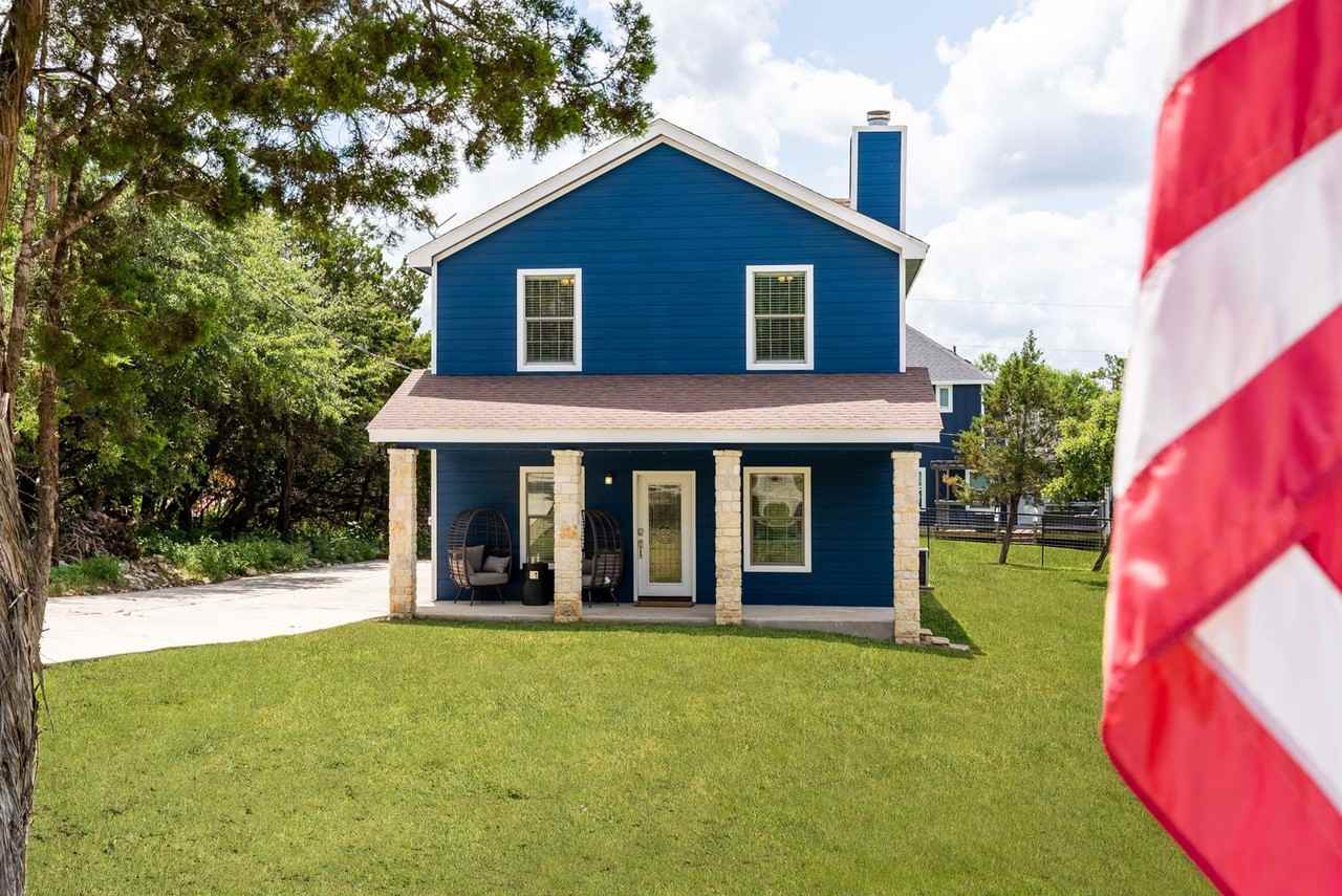 1526 Bonnyview Dr - Photo 3 of 39