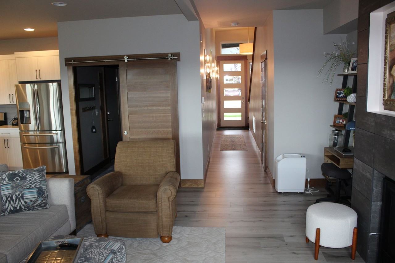 5454 Westmorland Dr - Photo 2 of 21