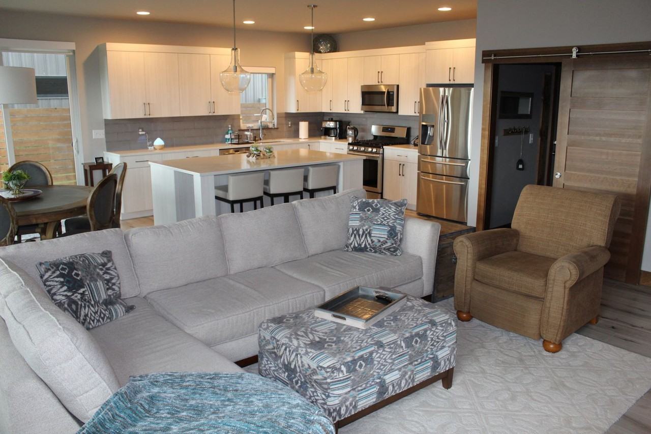 5454 Westmorland Dr - Photo 5 of 21