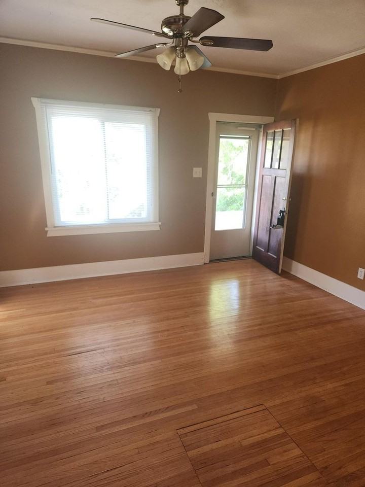 2734 Virginia St - Photo 3 of 7