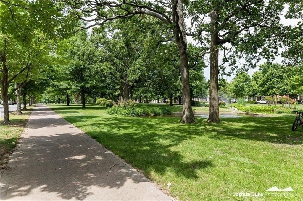 523 Founders Park Dr E - Photo 3 of 19