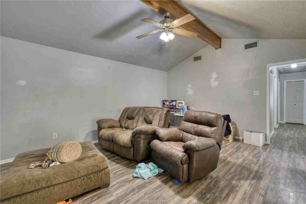 3403 Coastal Dr - Photo 3 of 15