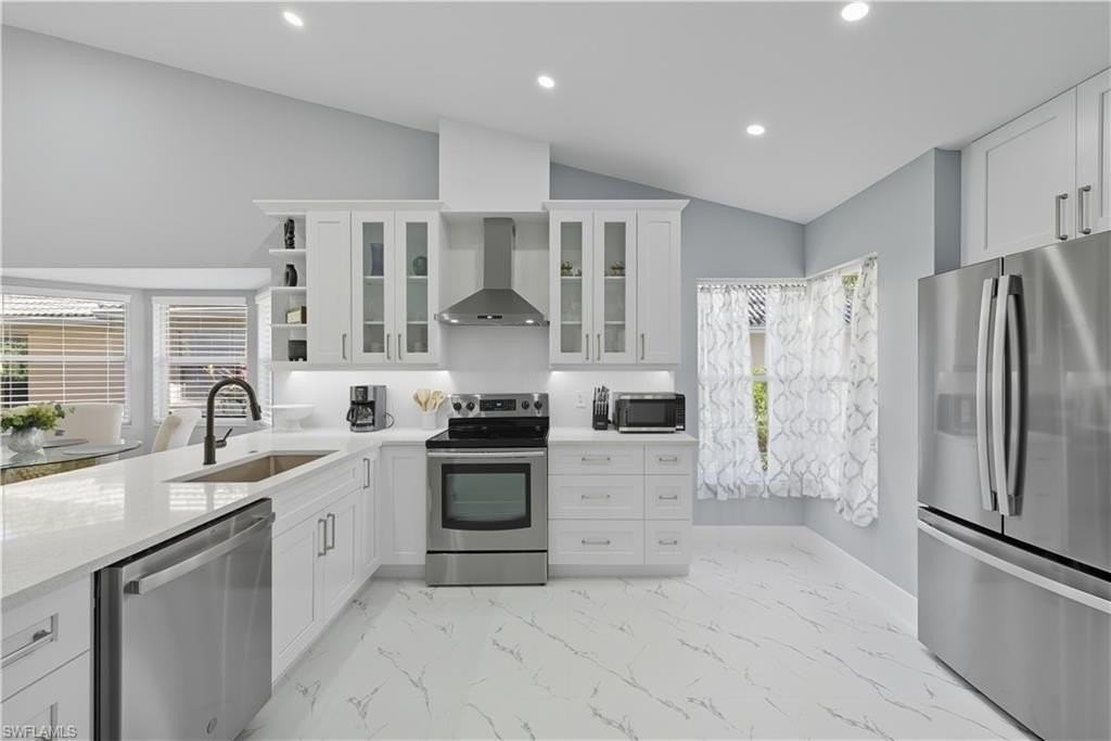 3605 Corinthian Way - Photo 2 of 34