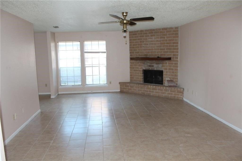 725 Orleans Dr - Photo 5 of 12