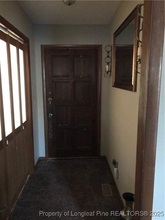 6886 Kingsgate Dr - Photo 2 of 10