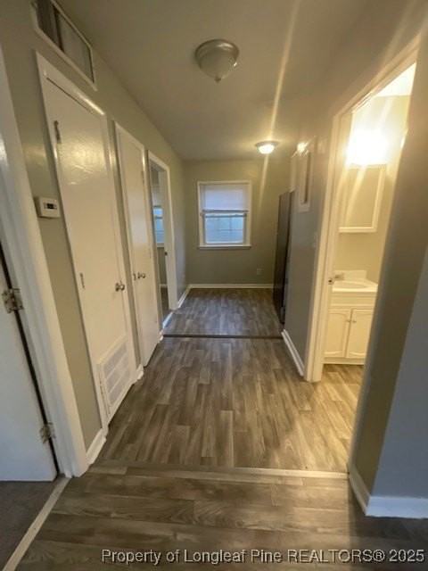 2118 Malloy St Apt 3 #3 - Photo 3 of 8