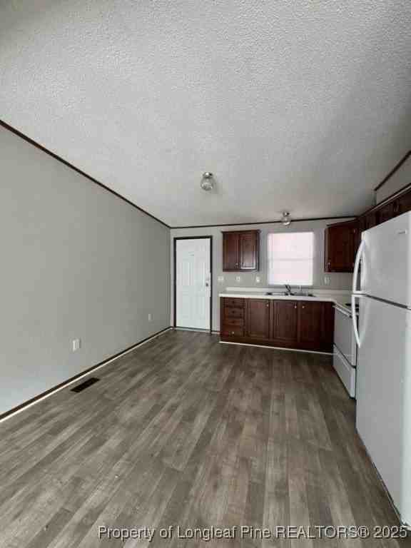2908 Lumina Pl - Photo 2 of 6