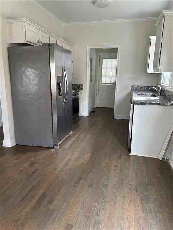 600 Delbridge Street Northwest - Photo 5 of 12