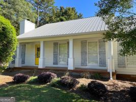 featured image of 18 Third St N