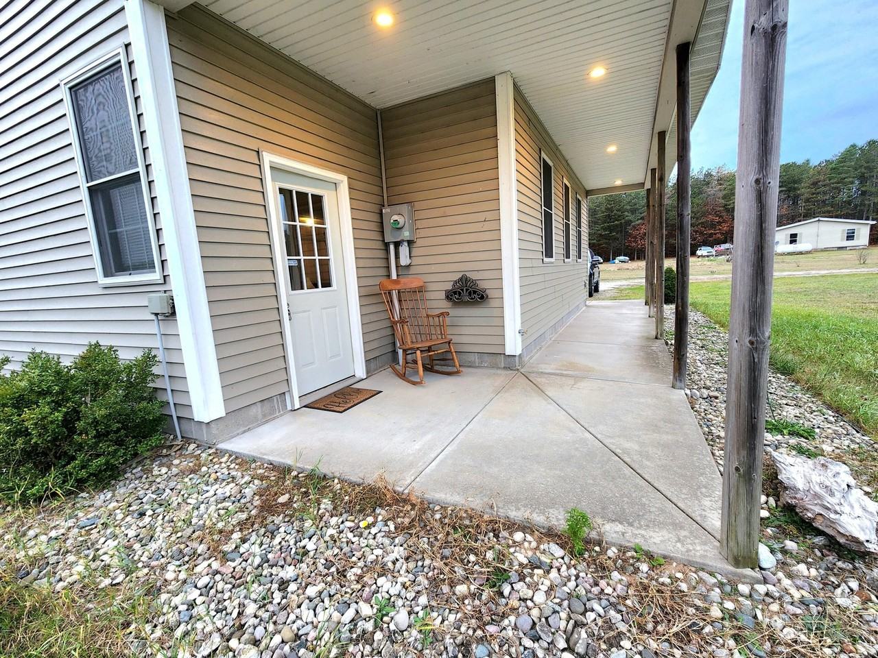 6039 W Morris Lake Rd - Photo 4 of 49