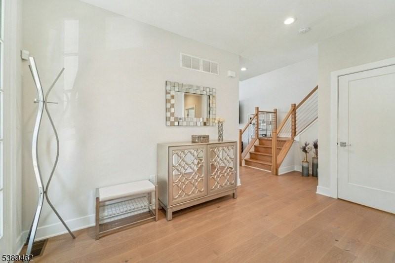 2 Lawrence Lane - Photo 7 of 35