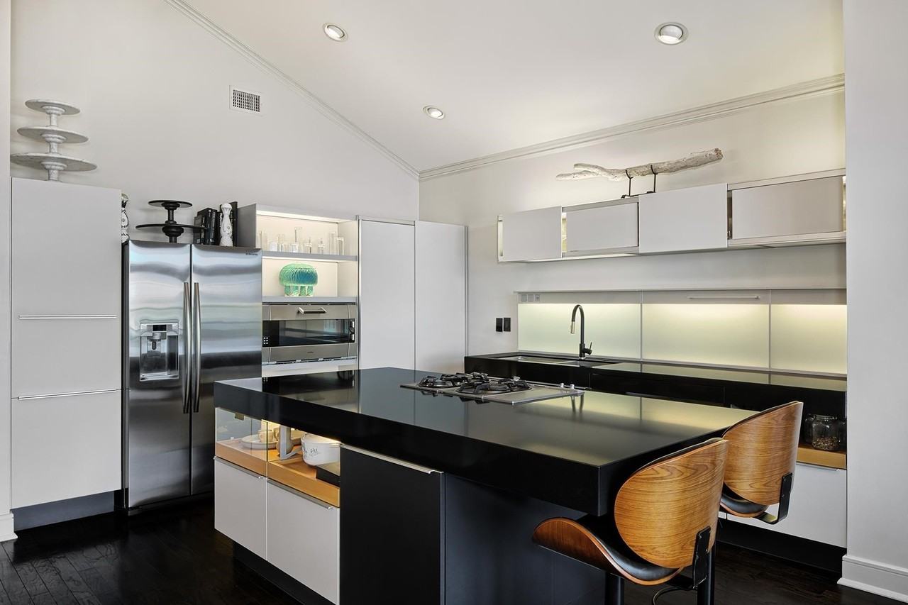 57 Lydia Dr - Photo 3 of 36