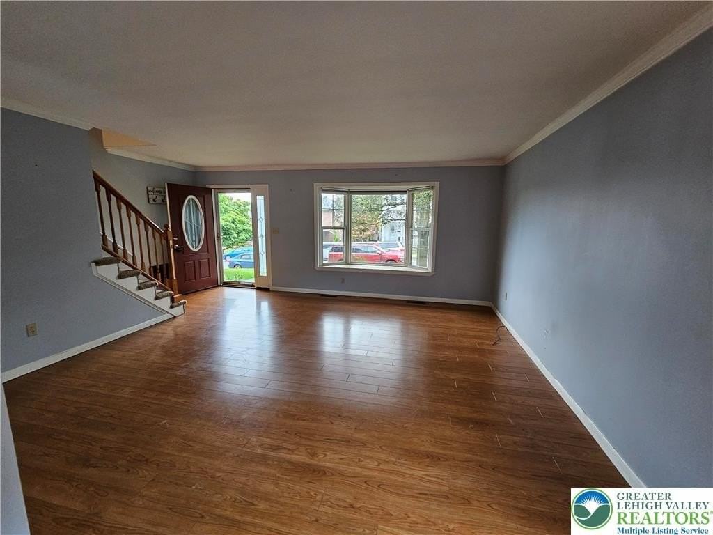 656 Furnace St - Photo 4 of 16