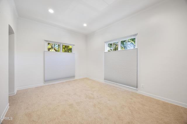 72 S Grand Ave - Photo 3 of 8