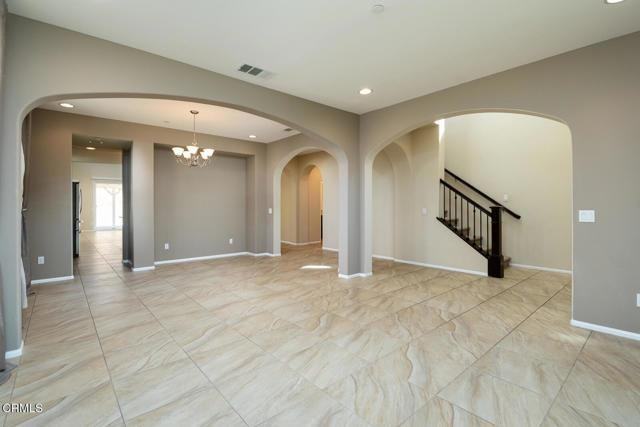 24863 Carbon Ln - Photo 2 of 8