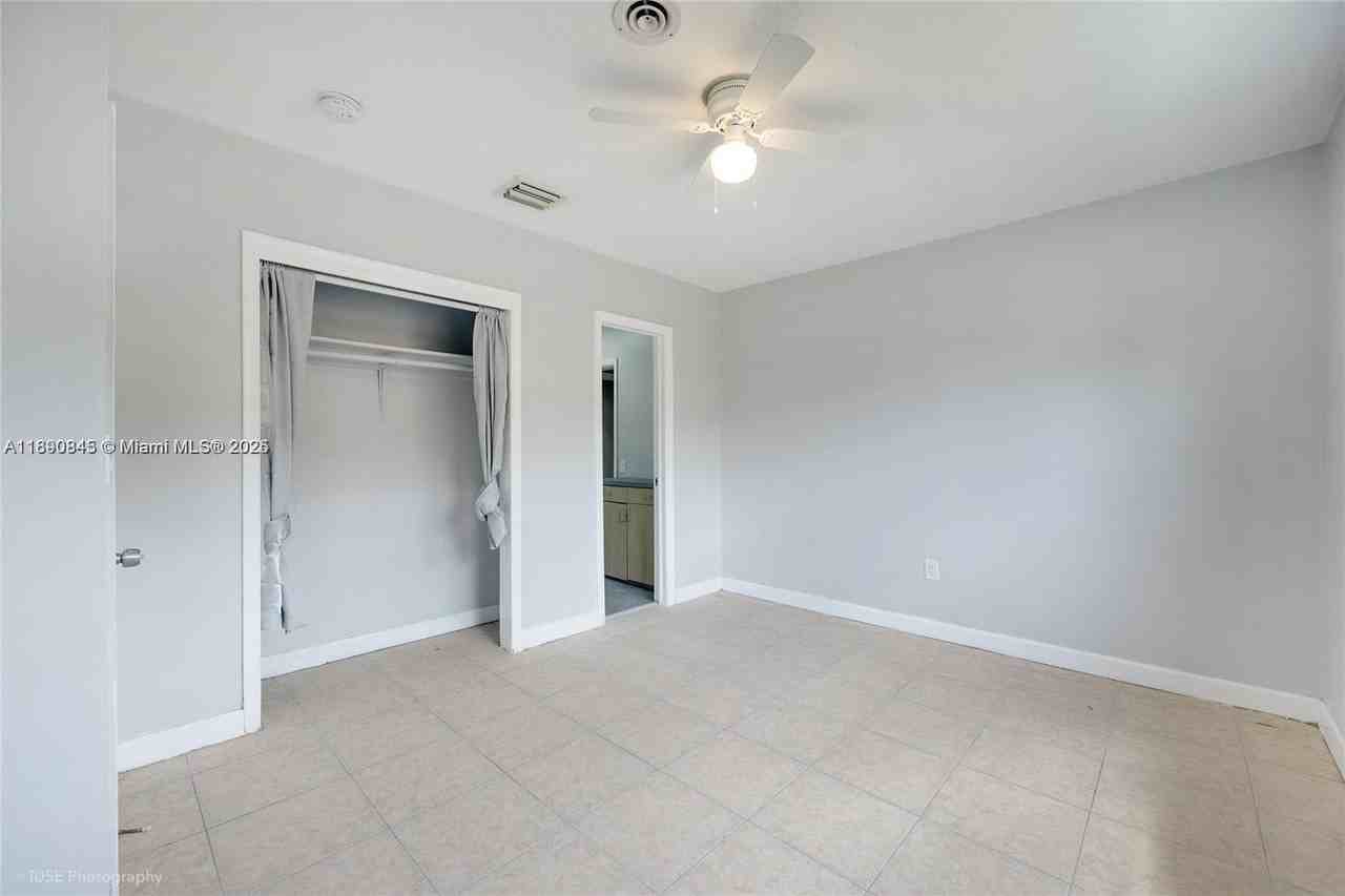 19225 Nw 23rd Ave #0 - Photo 7 of 12