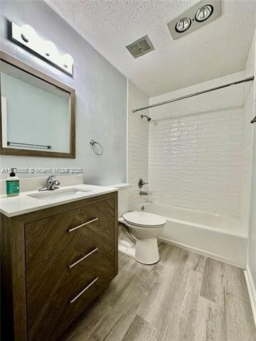 2816 Sw 14th Dr #2816 - Photo 6 of 11