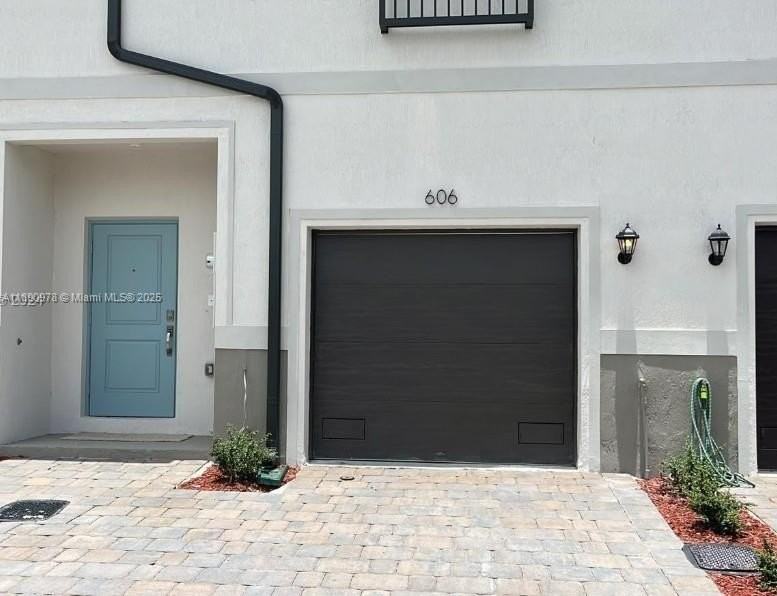 606 Sw 12th St - Photo 3 of 17