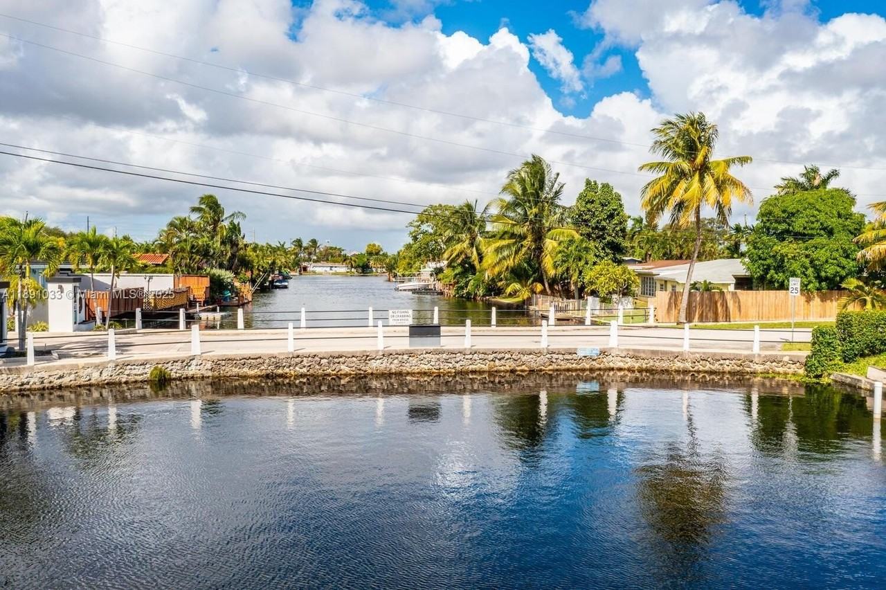 2856 Nw 10th Ave #O - Photo 2 of 33