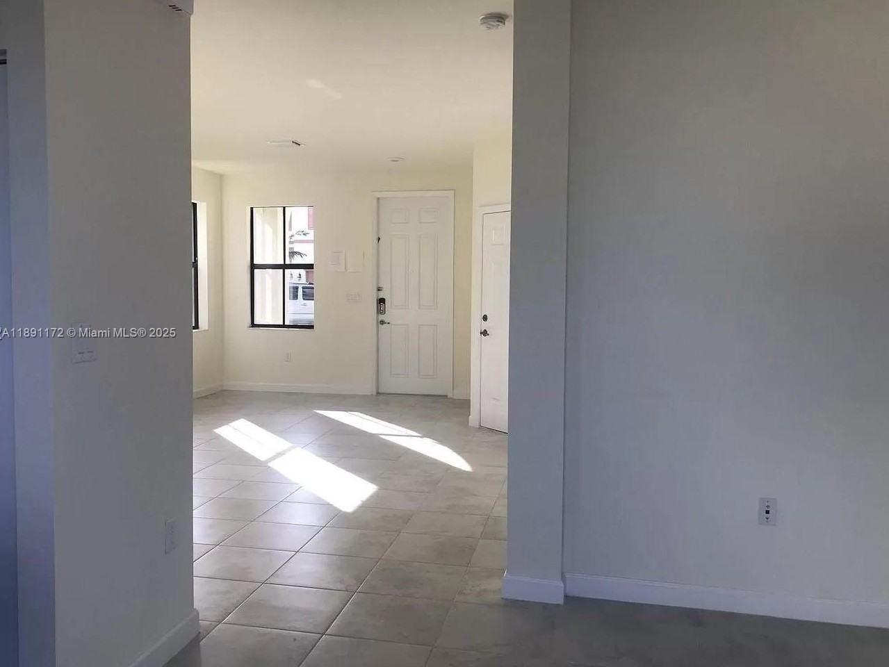 10401 W 32nd Ln - Photo 3 of 13