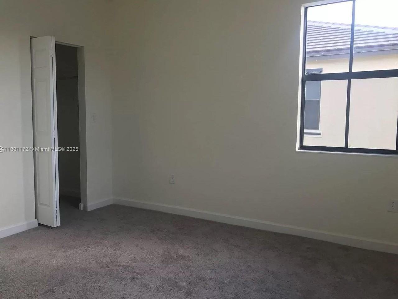 10401 W 32nd Ln - Photo 6 of 13