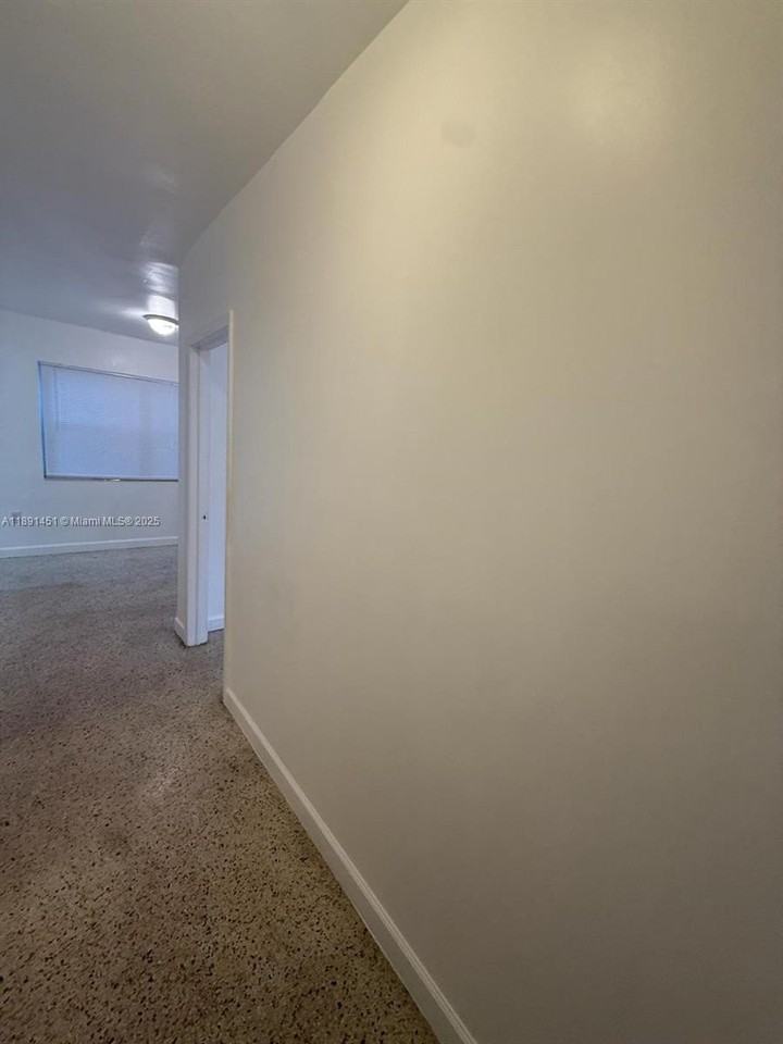 1182 Nw 65th St #1182 - Photo 7 of 10