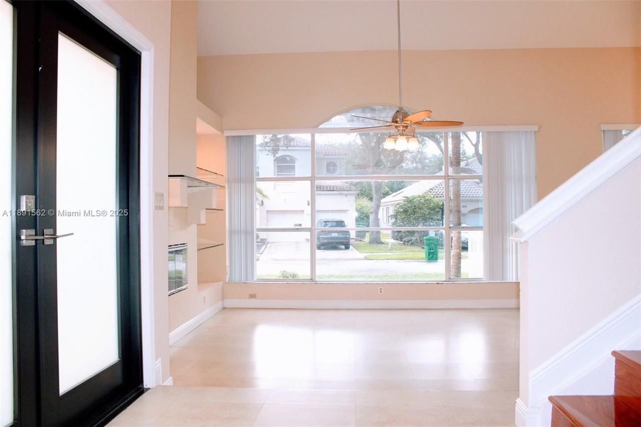 11151 Minneapolis Dr #0 - Photo 7 of 50