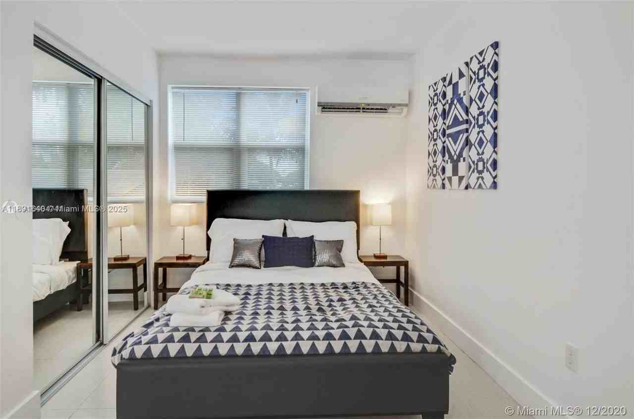 2601 Nw 1st Ave #6 - Photo 6 of 11