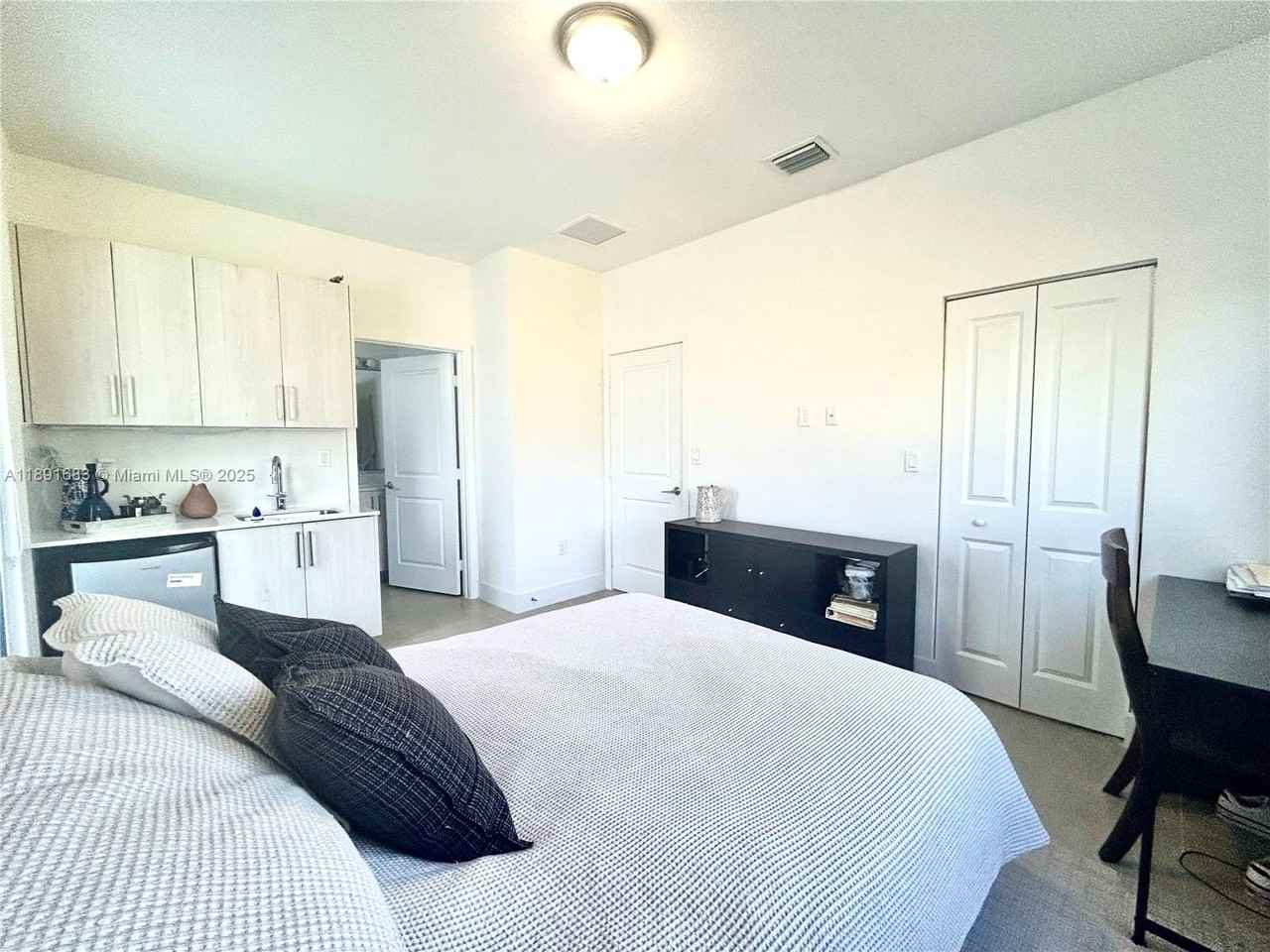 13281 Sw 227th St #1 - Photo 4 of 8