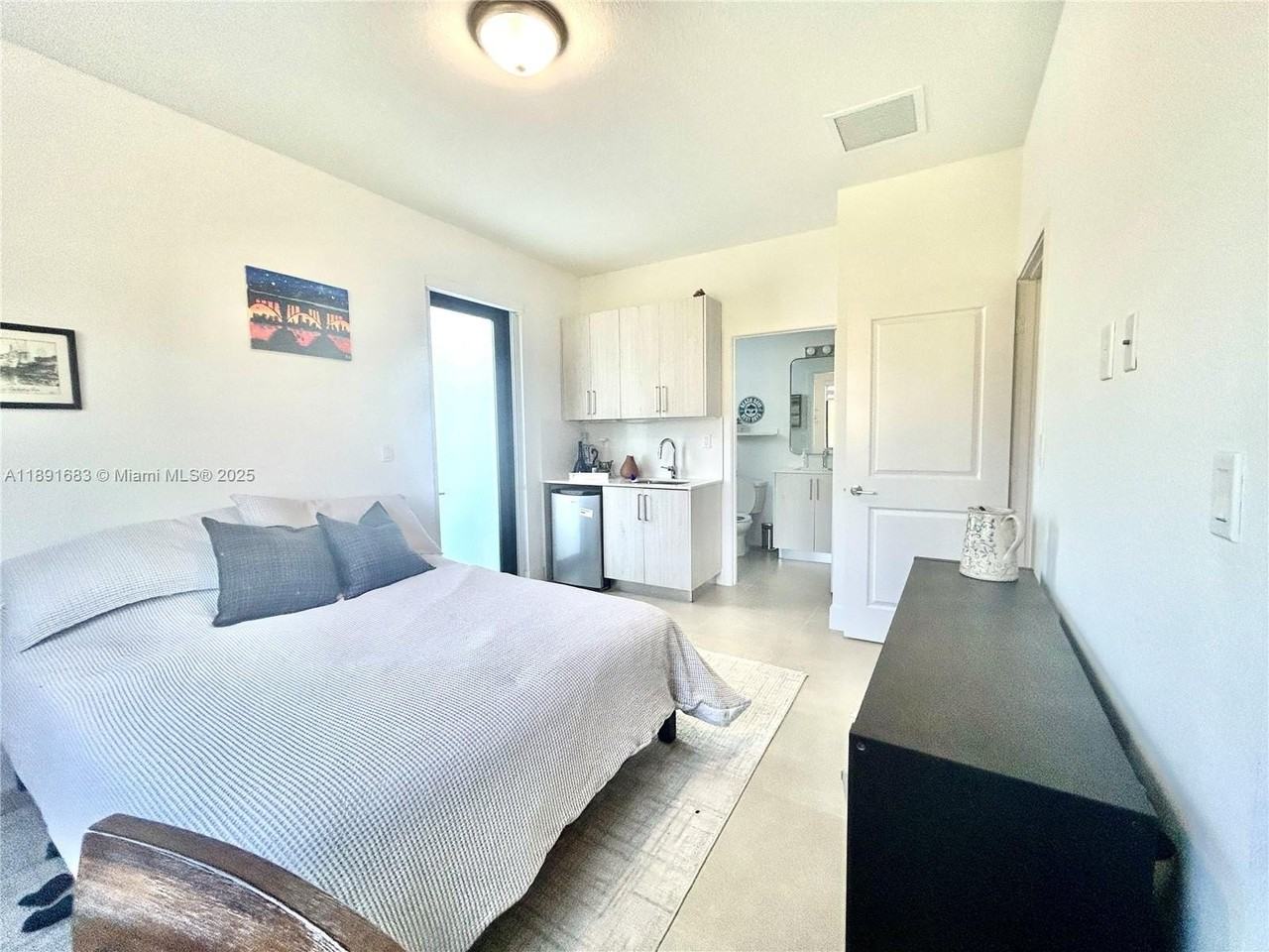 13281 Sw 227th St #1 - Photo 5 of 8