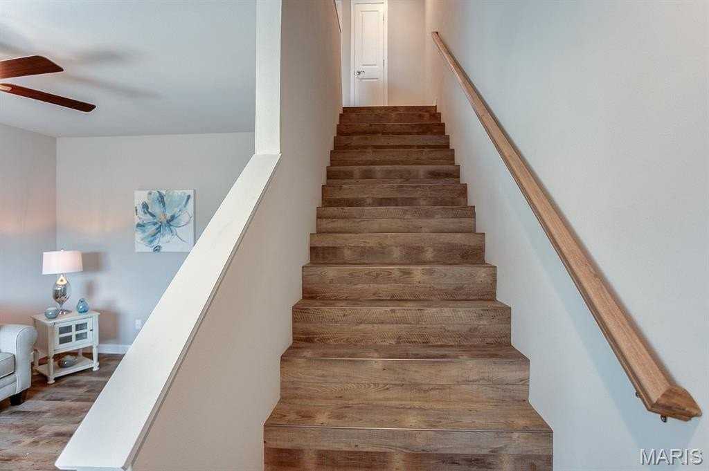 8401 Allied Way #D - Photo 3 of 32