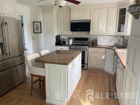16 Carl Sandburg Dr - Photo 1 of 1