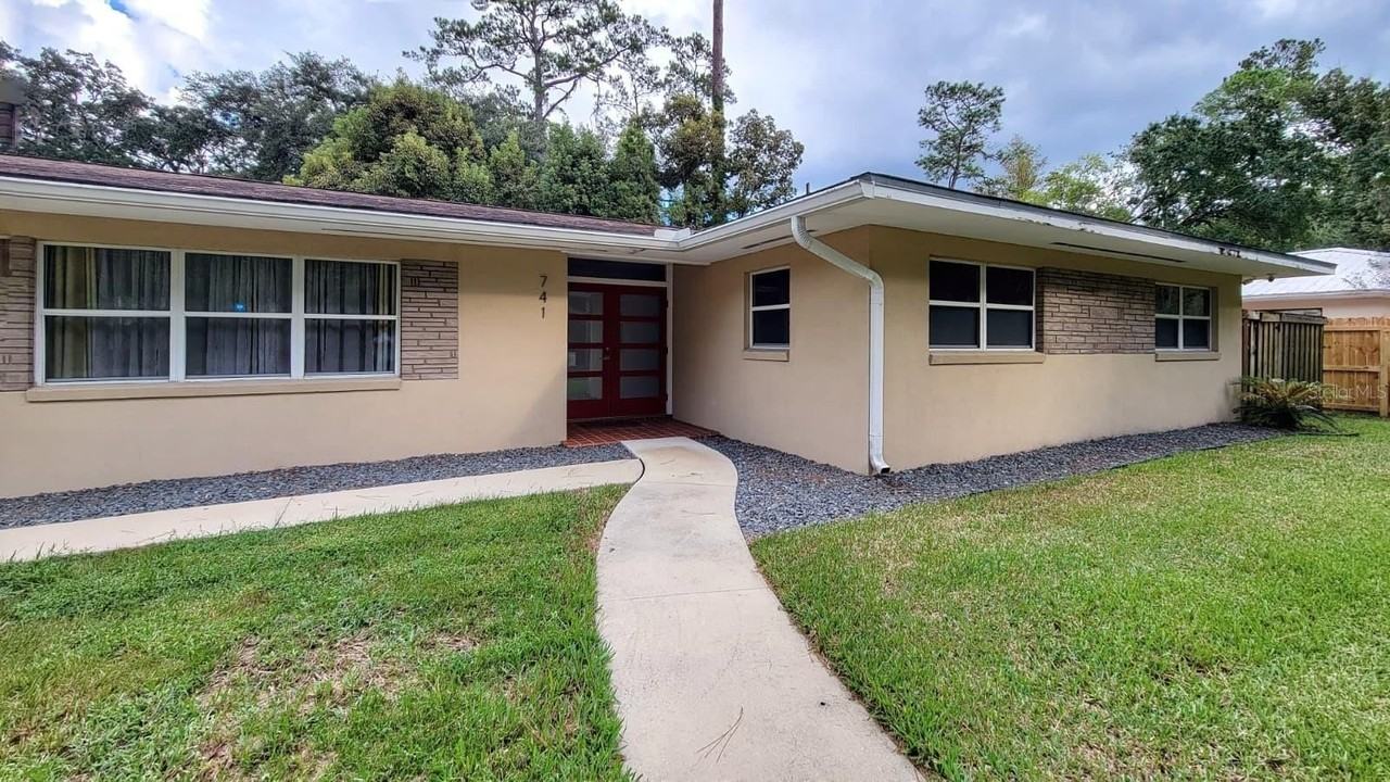 741 Nw 36th St - Photo 2 of 30