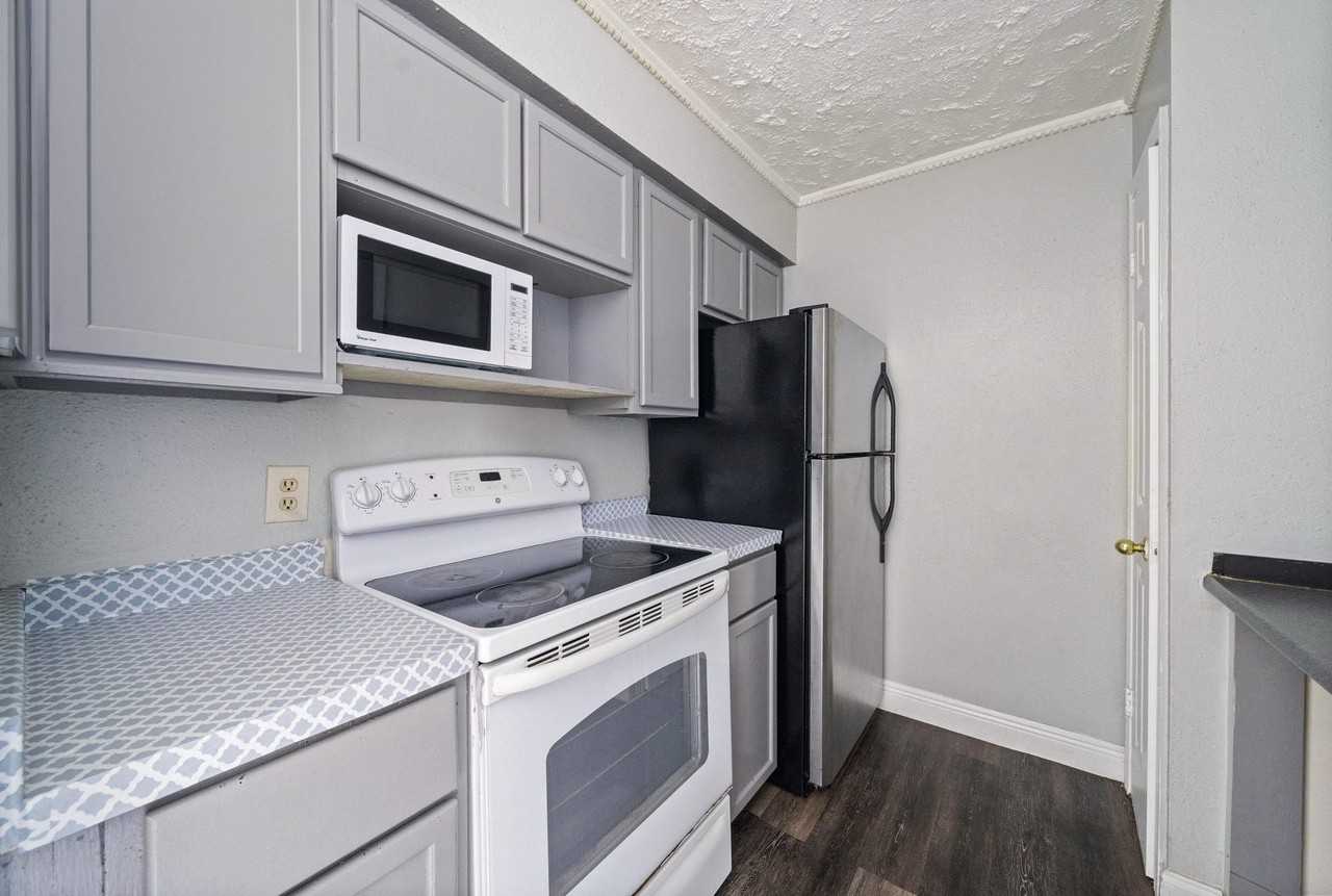 Sugar Branch Dr - Photo 2 of 7