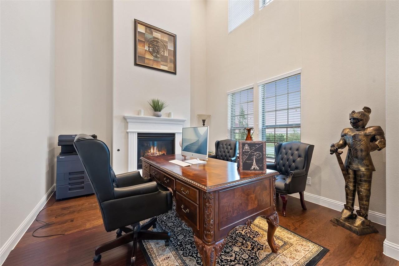 Chambley Lane - Photo 3 of 13