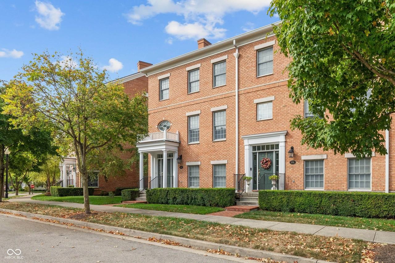 12752 Apsley Lane - Photo 3 of 45